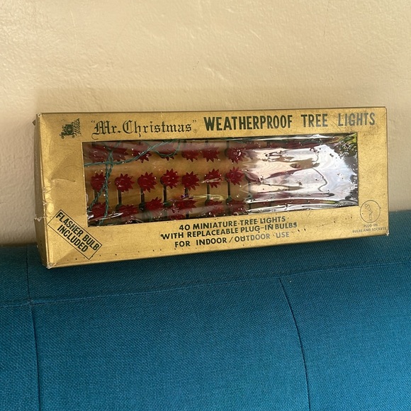 1960s vintage red flower string lights - Picture 3 of 9